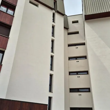 Pied De Piste Au Centre + Animaux Admis - Fr-1-811-12 *